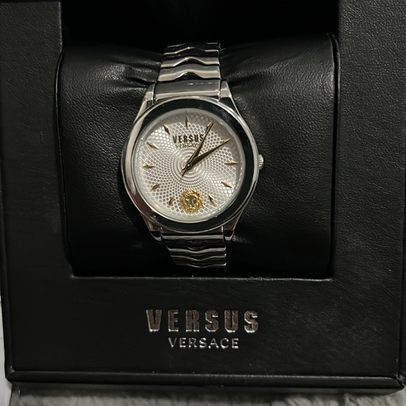 Versus Versace watch - Picture 7 of 7